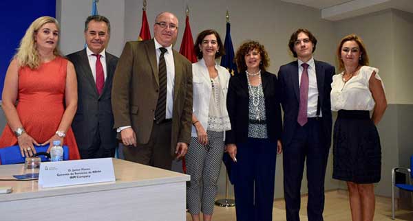 Evelyn García participa en una jornada informativa de AIAL sobre el “Desafío y gestión de trabajadores expatriados” Evelyn García, Socia Directora de Kayros Institute y Vicepresidenta de AIAL, intervino en esta jornada señalando la importancia de los cambios producidos por la Economía GIG: "Cada vez se externalizan más trabajos y nos encontramos con colaboradores externos, tanto temporales que trabajan con nosotros para un único proyecto, o incluso con funciones permanentes, que nos plantean grandes desafíos de gestión”. El acto, celebrado en colaboración con la Universidad Rey Juan Carlos, contó con el patrocinio de CIGNA y fue inaugurado por Concepción Esther Morales, Magistrado de la Sala de lo Social del TSJ de Madrid y miembro del Comité Ejecutivo de AIAL. La jornada sumó más de 80 directivos y expertos movilidad internacional inscritos. Conoce más sobre esta jornada informativa en: